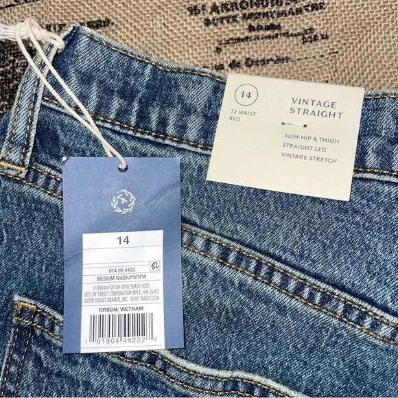 Universal Thread  Straight High-Rise Medium Tint Denim Ankle Jean - Picture 4 of 15